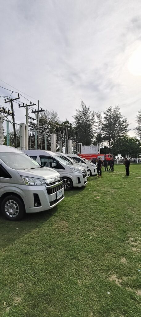 บริการรถตู้ VIP ภูเก็ต รถรับส่งสนามบินและนำเที่ยว - Safe Phuket Travel
