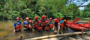 รีวิวนักท่องเที่ยวพายเรือคายัคล่องแก่งหนานมดแดง พัทลุง บริการรถตู้พร้อมคนขับนำเที่ยวข้ามจังหวัด