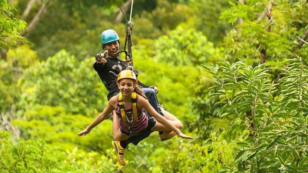 โหนซิปไลน์ ภูเก็ต กิจกรรมแอดเวนเจอร์ท้าความสูง ชมวิวป่าฝน SafePhuketTravel