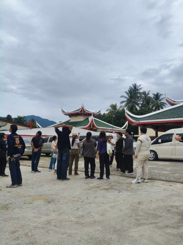 บริการเช่ารถตู้ VIP จัดกรุ๊ปทัวร์และงานอีเวนต์ ภูเก็ต SafePhuketTravel