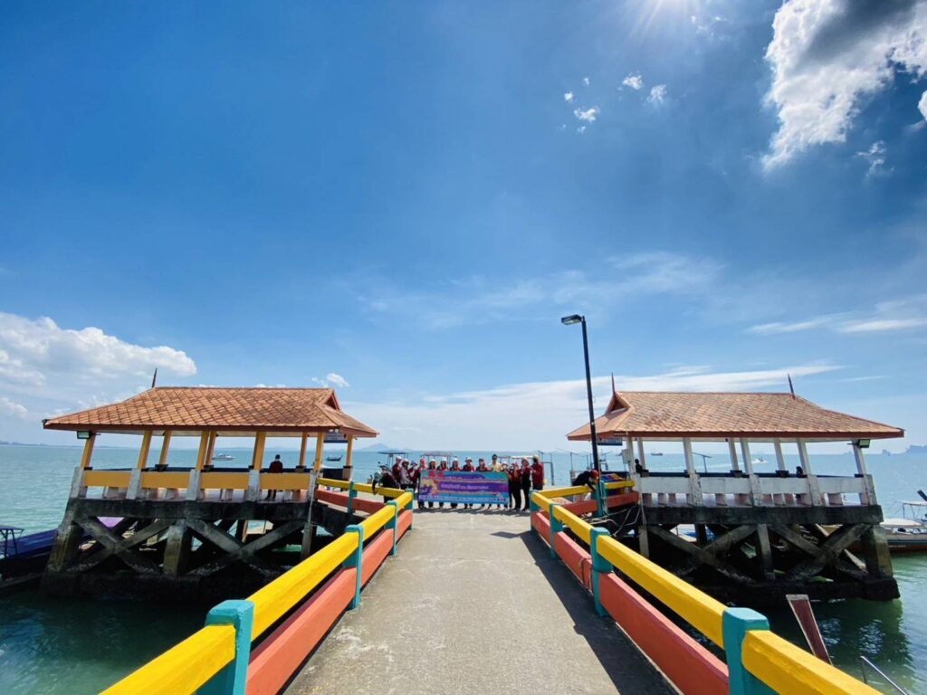 บริการรถตู้รับ-ส่งท่าเรือข้ามเกาะ ภูเก็ต SafePhuketTravel