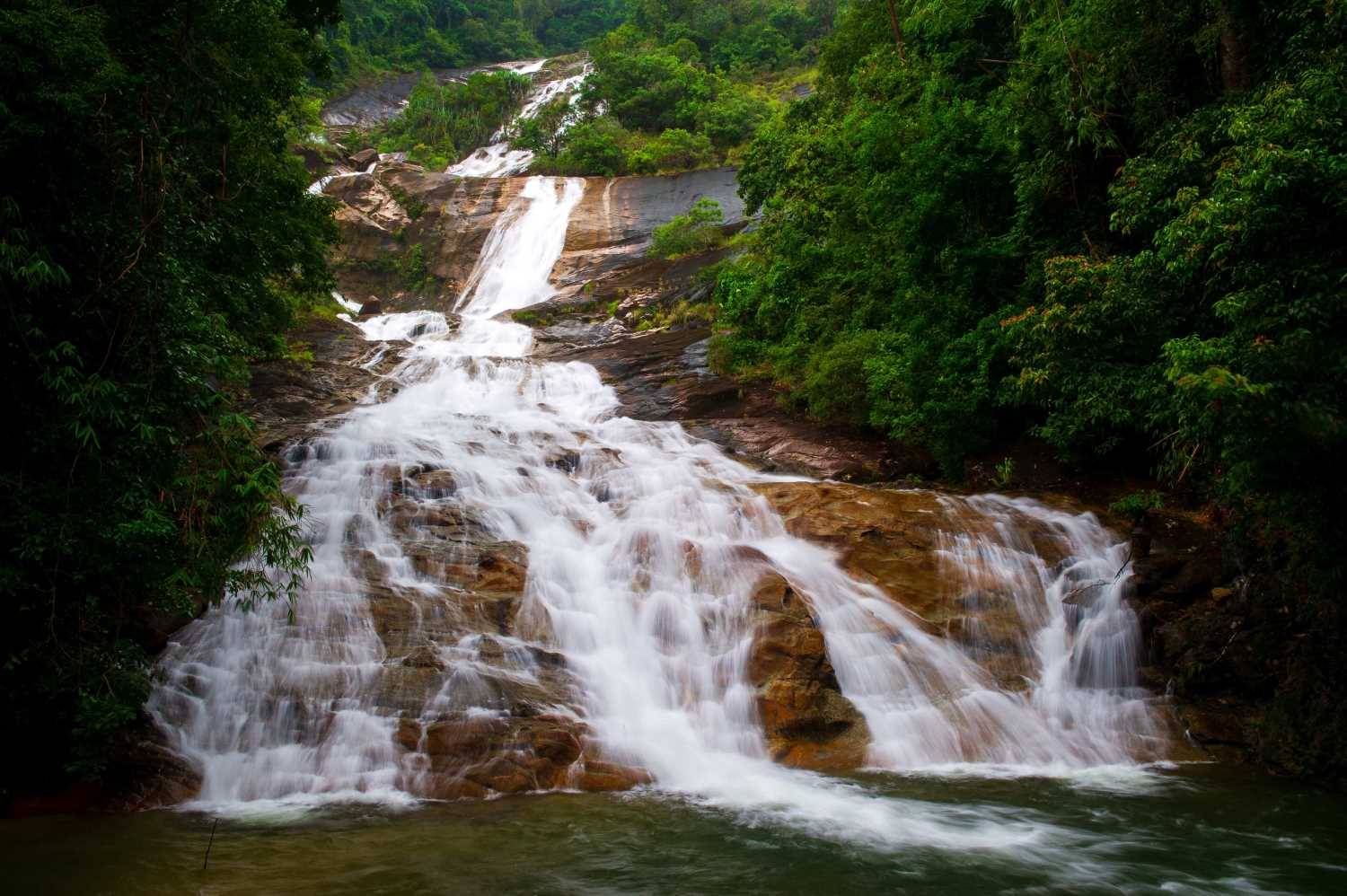 ธรรมชาติและน้ำตก